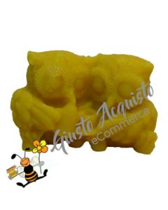 Tartaruga in cera d'api con cappello
